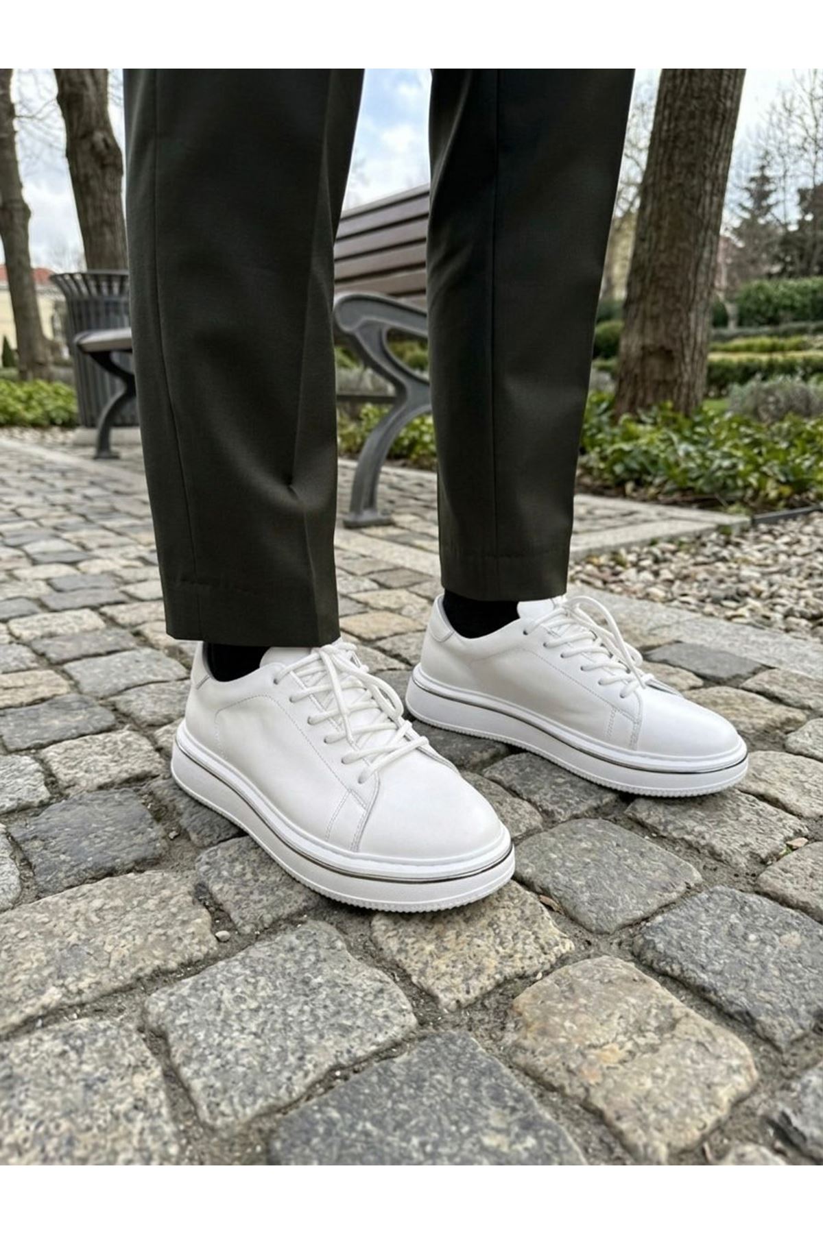 BEYAZ EVA TABAN DERİ AYAKKABI