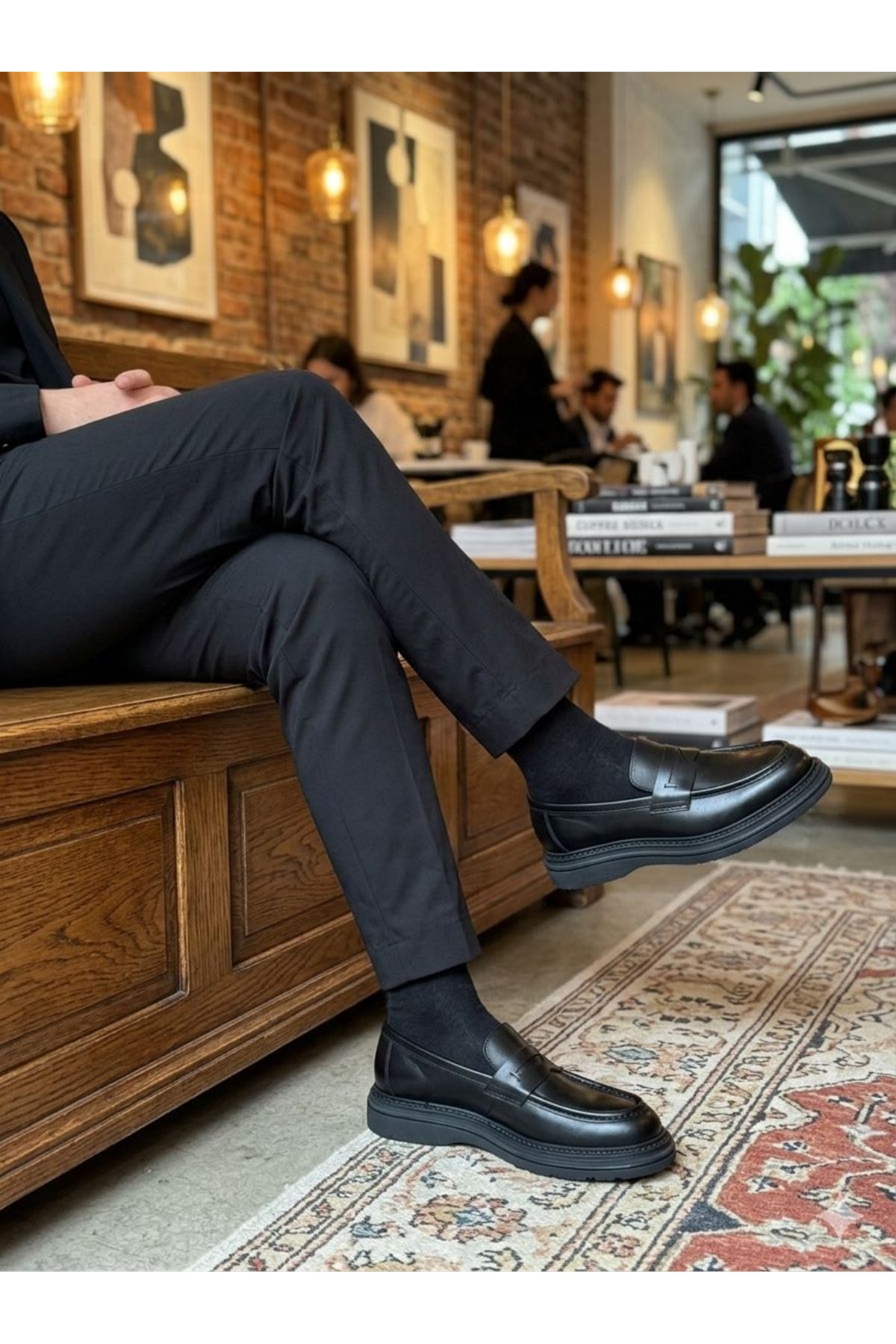 VELARO CASUAL DERİ AYAKKABI (SİYAH BAĞCIKSIZ)